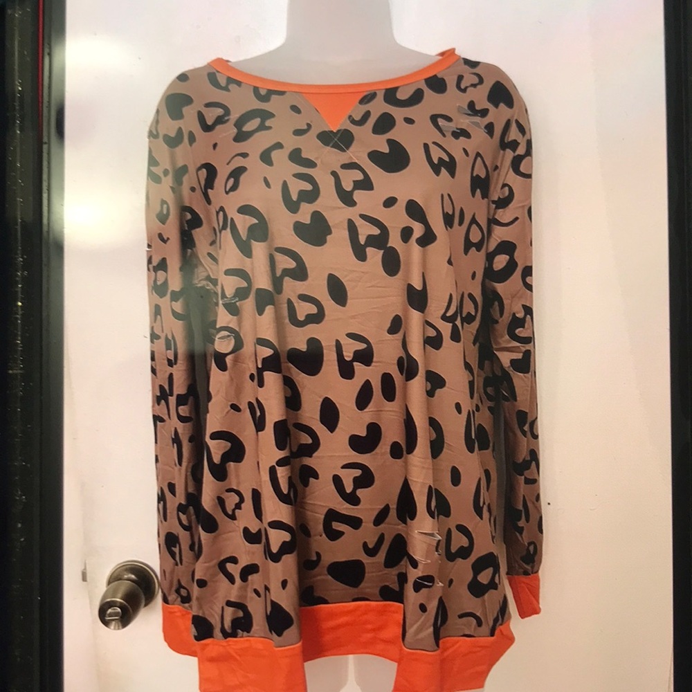 NEW Long sleeve t shirt NEW 🔥 pick size distressed